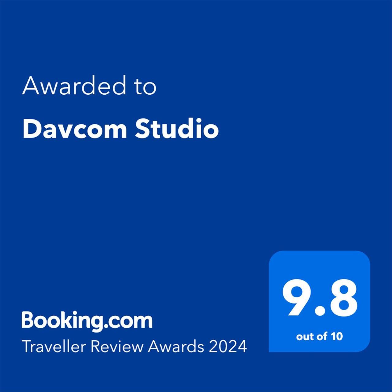 Davcom Studio Fagaras Bagian luar foto