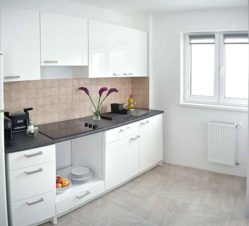 Davcom Studio Fagaras Bagian luar foto